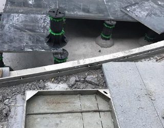 杭州濱江廣場線性排水溝+隱形井蓋+萬能支撐器項目